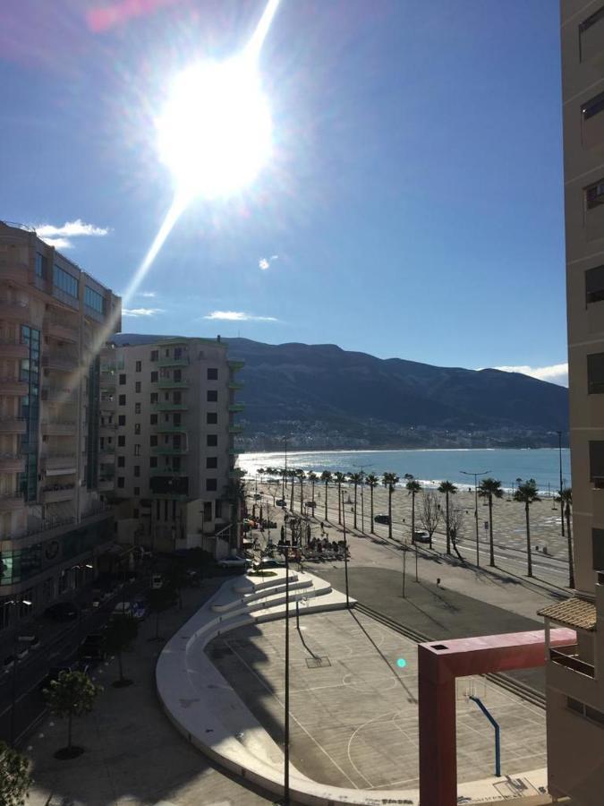 Mimi'S Beach Apartment Vlorë Exteriör bild